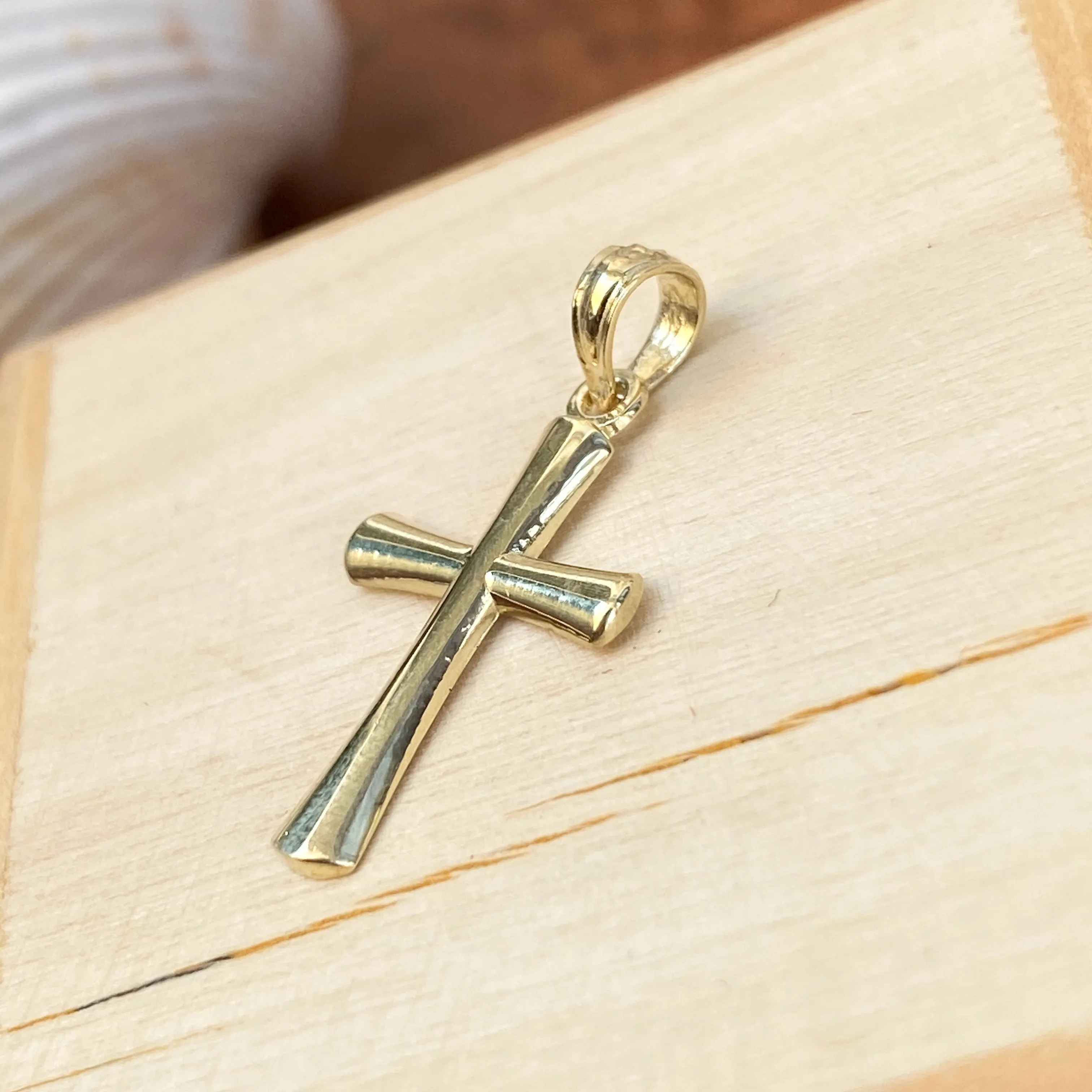 10KT Yellow Gold Beveled Cross Pendant Charm