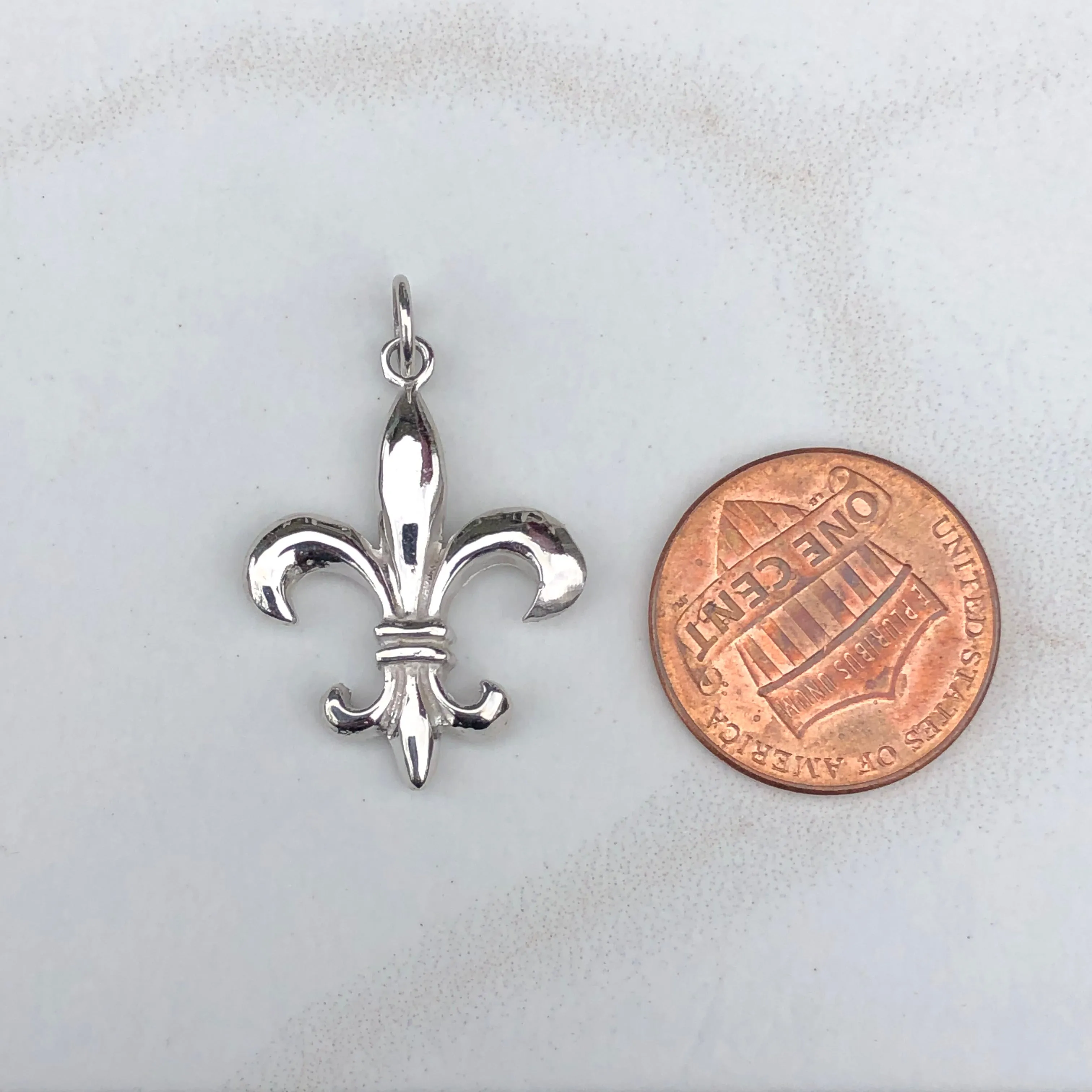 14KT White Gold Fleur de Lis Solid Pendant Charm
