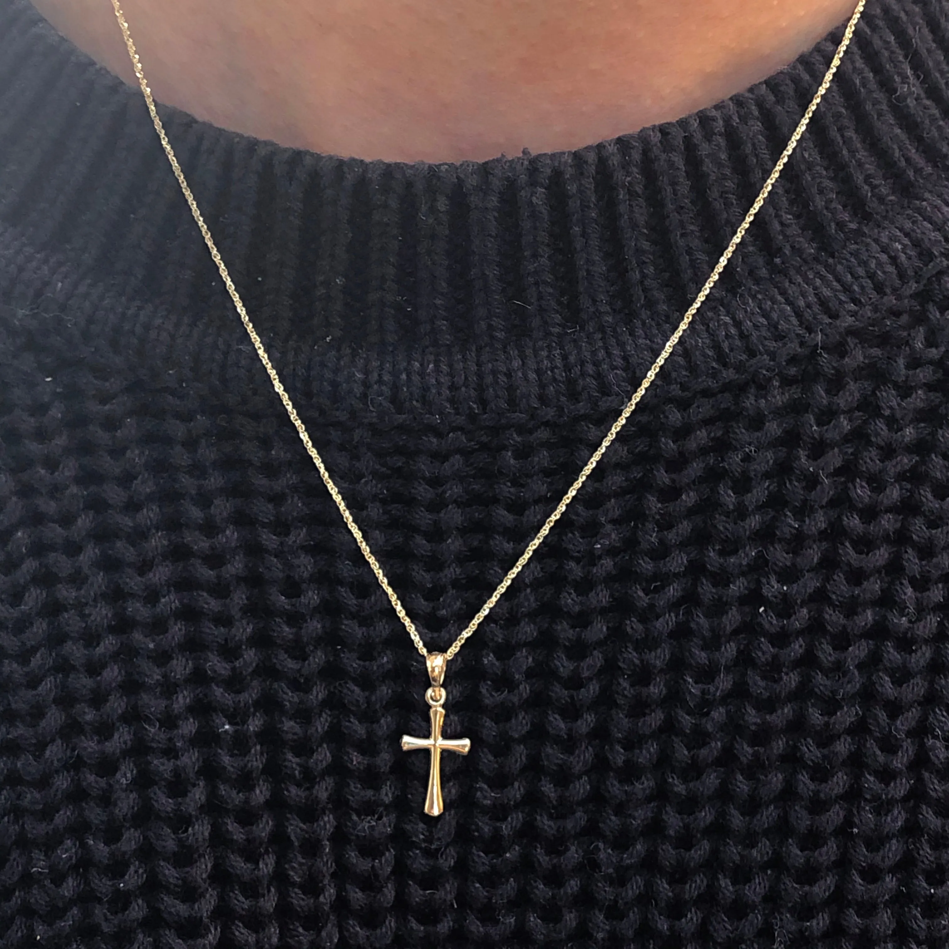 14KT Yellow Gold Beveled Cross Pendant Charm