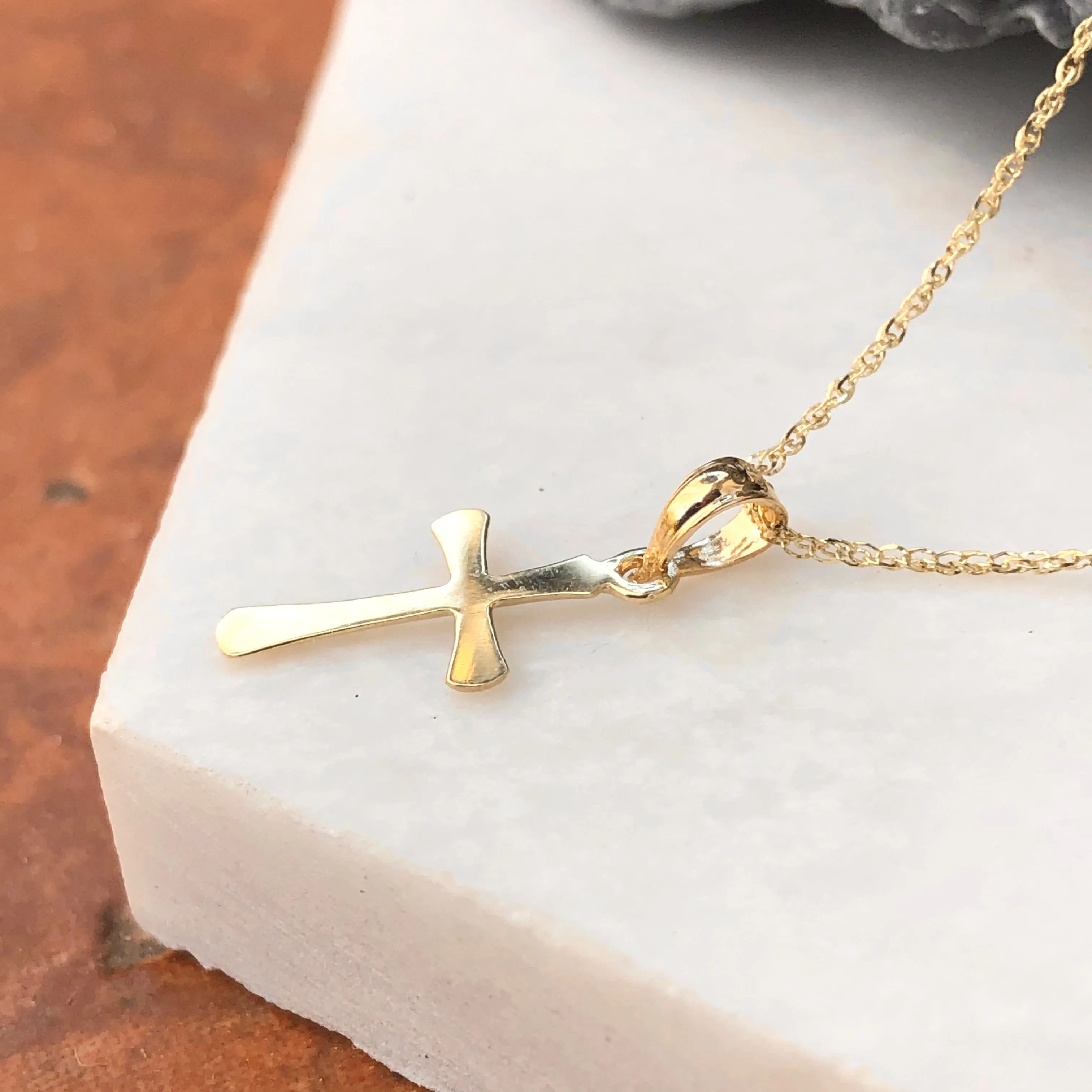 14KT Yellow Gold Beveled Cross Pendant Charm