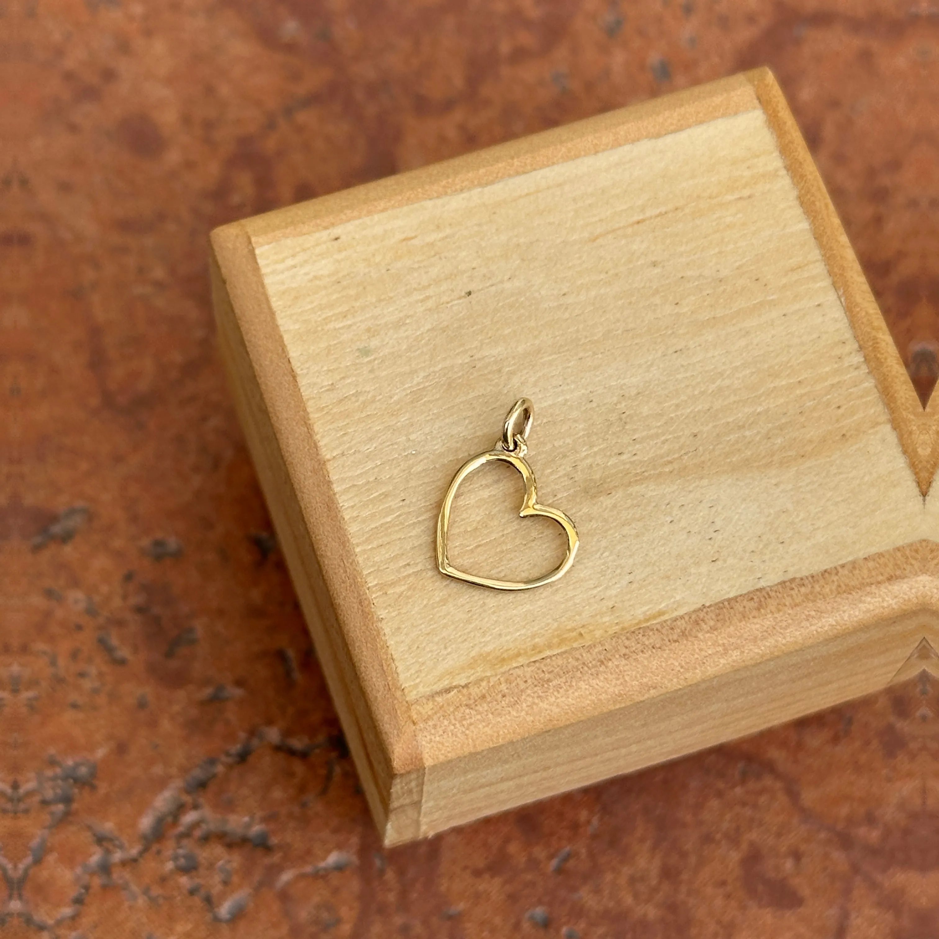 14KT Yellow Gold Cut-Out Heart Pendant Charm
