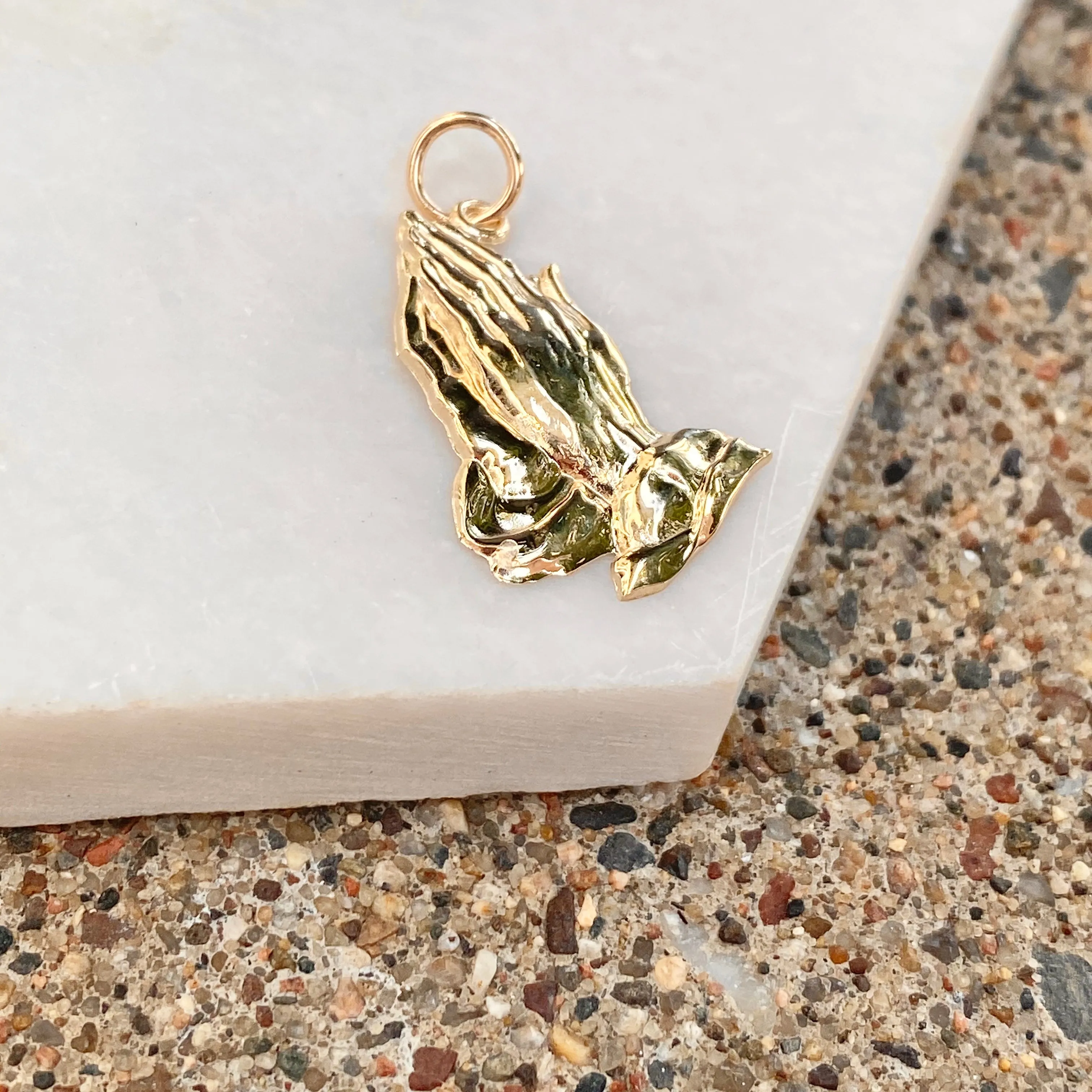 14KT Yellow Gold Polished Praying Hands Pendant Charm