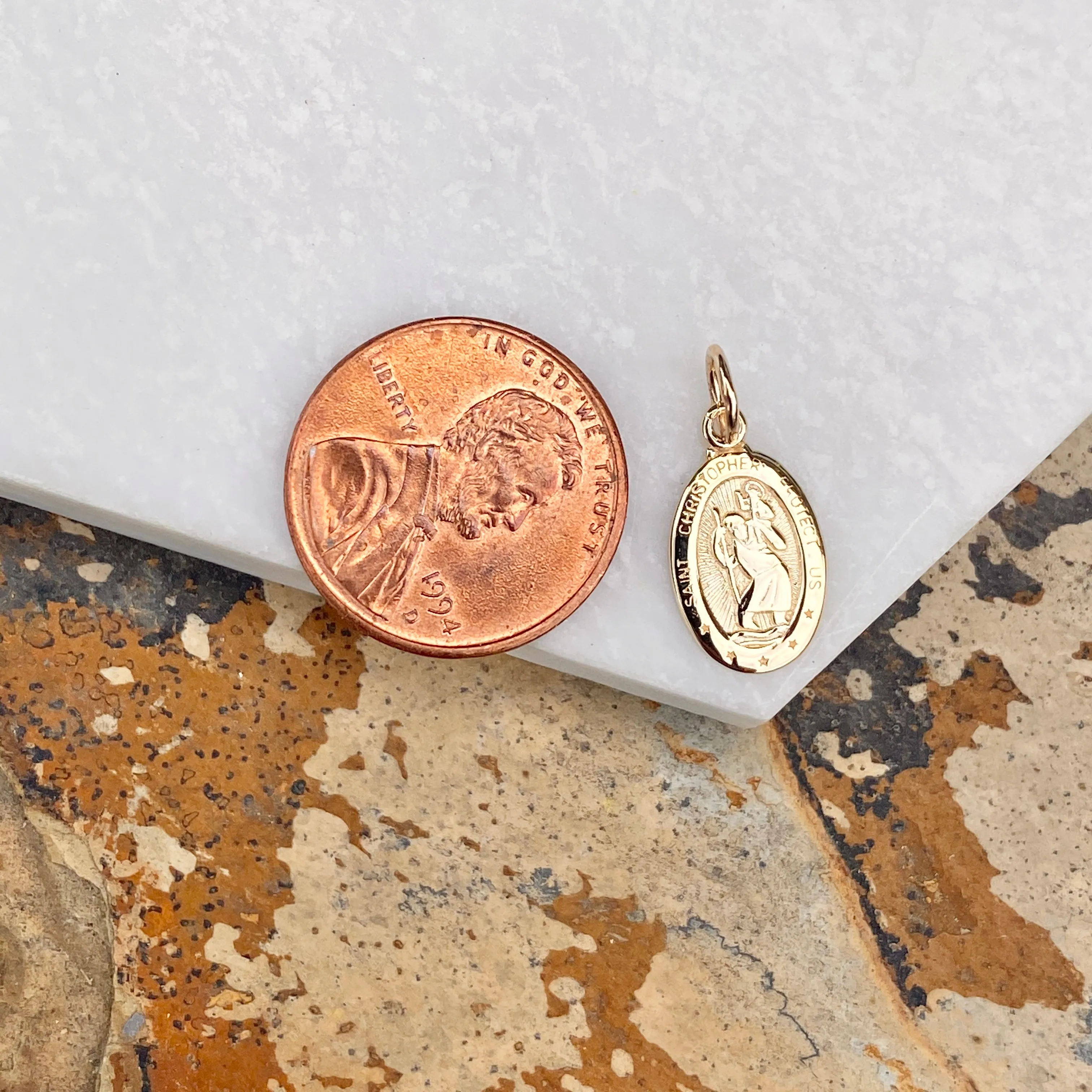 14KT Yellow Gold Saint Christopher Oval Medal Pendant Charm 21mm