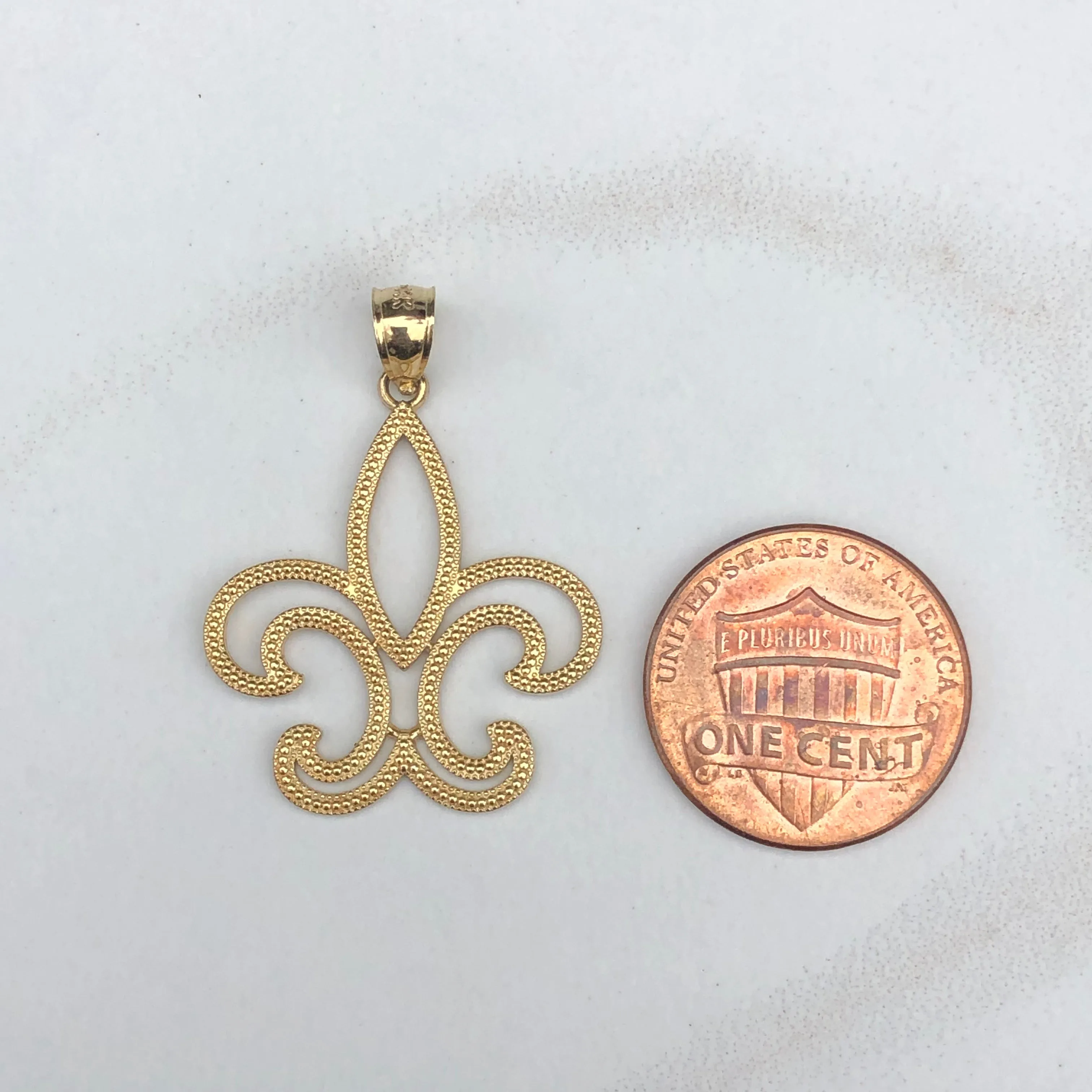 14KT Yellow Gold Textured Cut-Out Fleur de Lis Pendant Charm