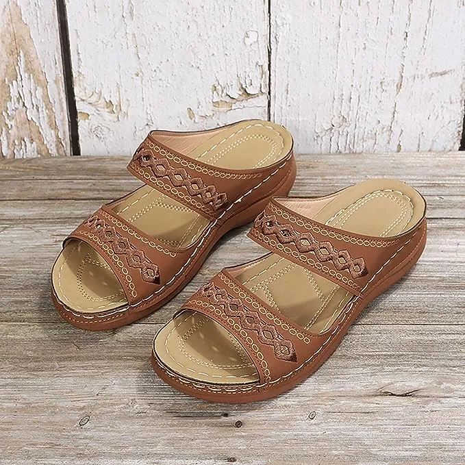 Aisha | Women's Thick Supportive Sandals