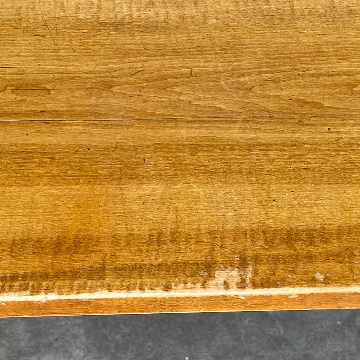 American New England Sheraton Tiger Maple Dining Table