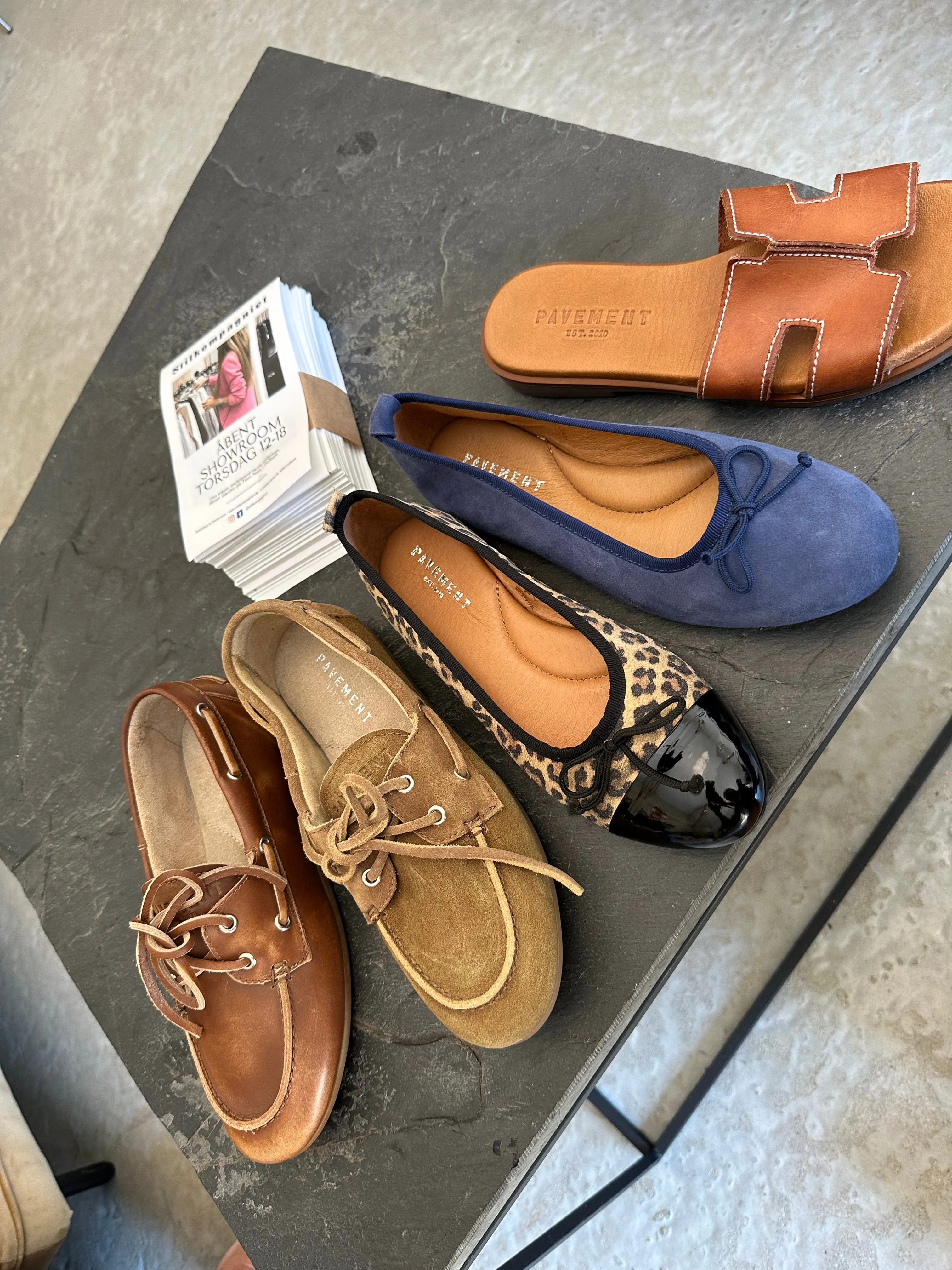 Ballerina Loafers - Taupe Suede - Marin - Pavement 