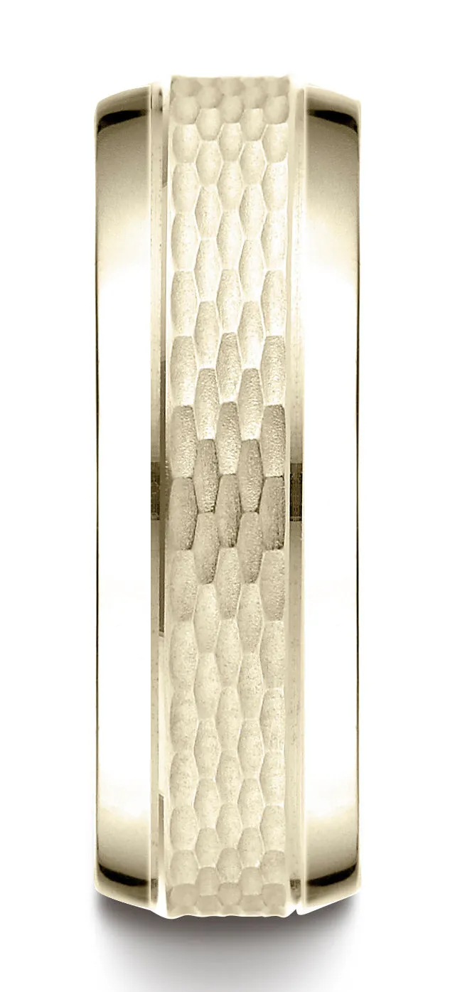 Benchmark 18K Yellow Gold 7.5mm Comfort-Fit Chain Link Center with High Polish Beveled Edge Design band