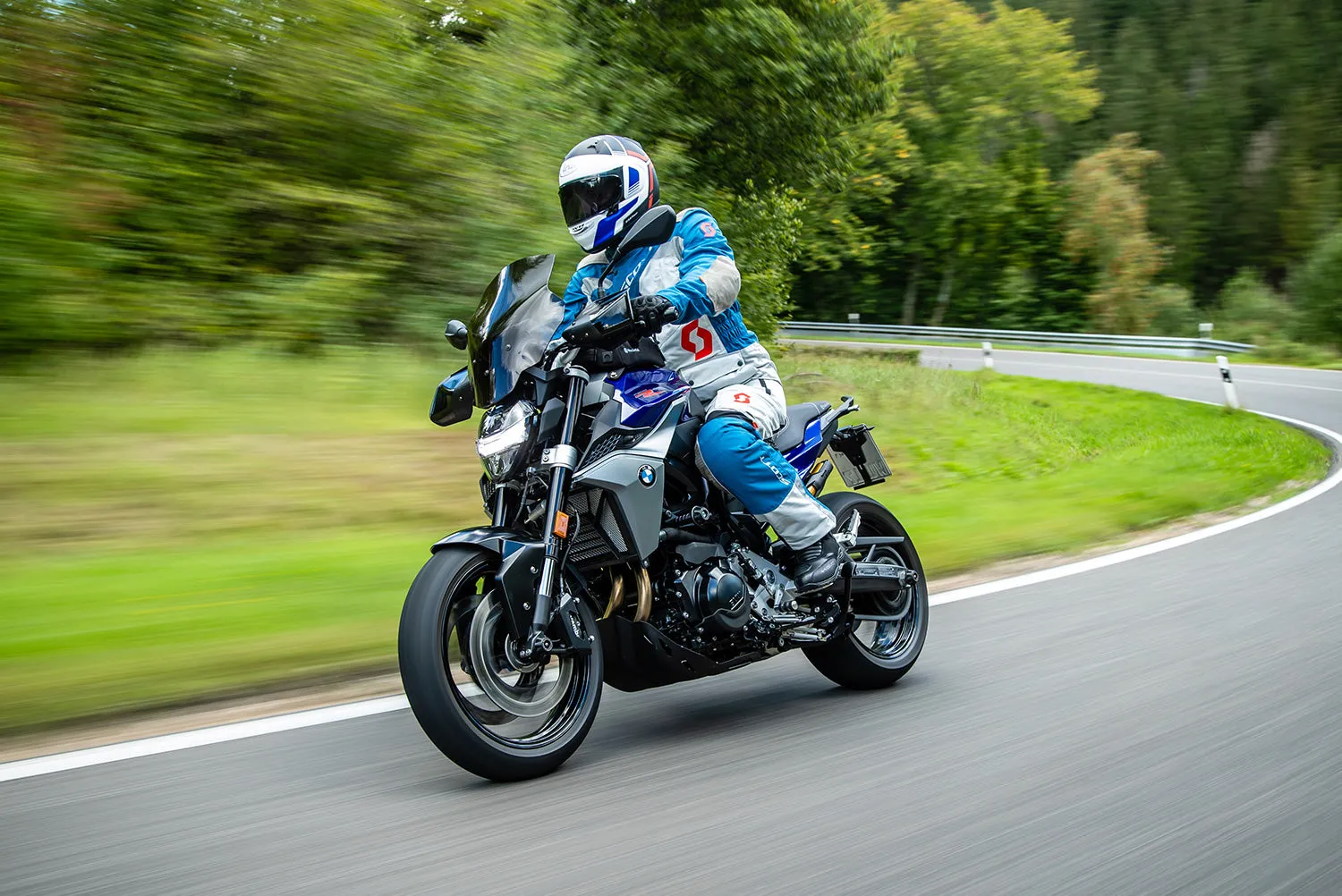 BMW F 900 XR Ergonomics - Wunderlich "Active Comfort" Seat
