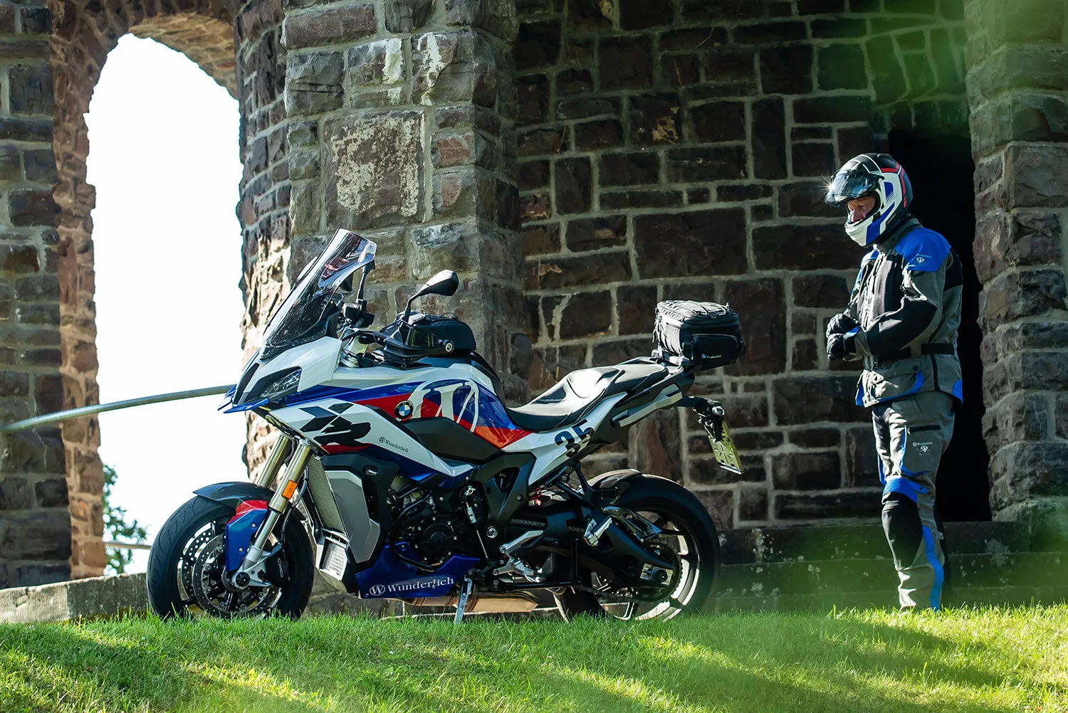 BMW F 900 XR Ergonomics - Wunderlich "Active Comfort" Seat