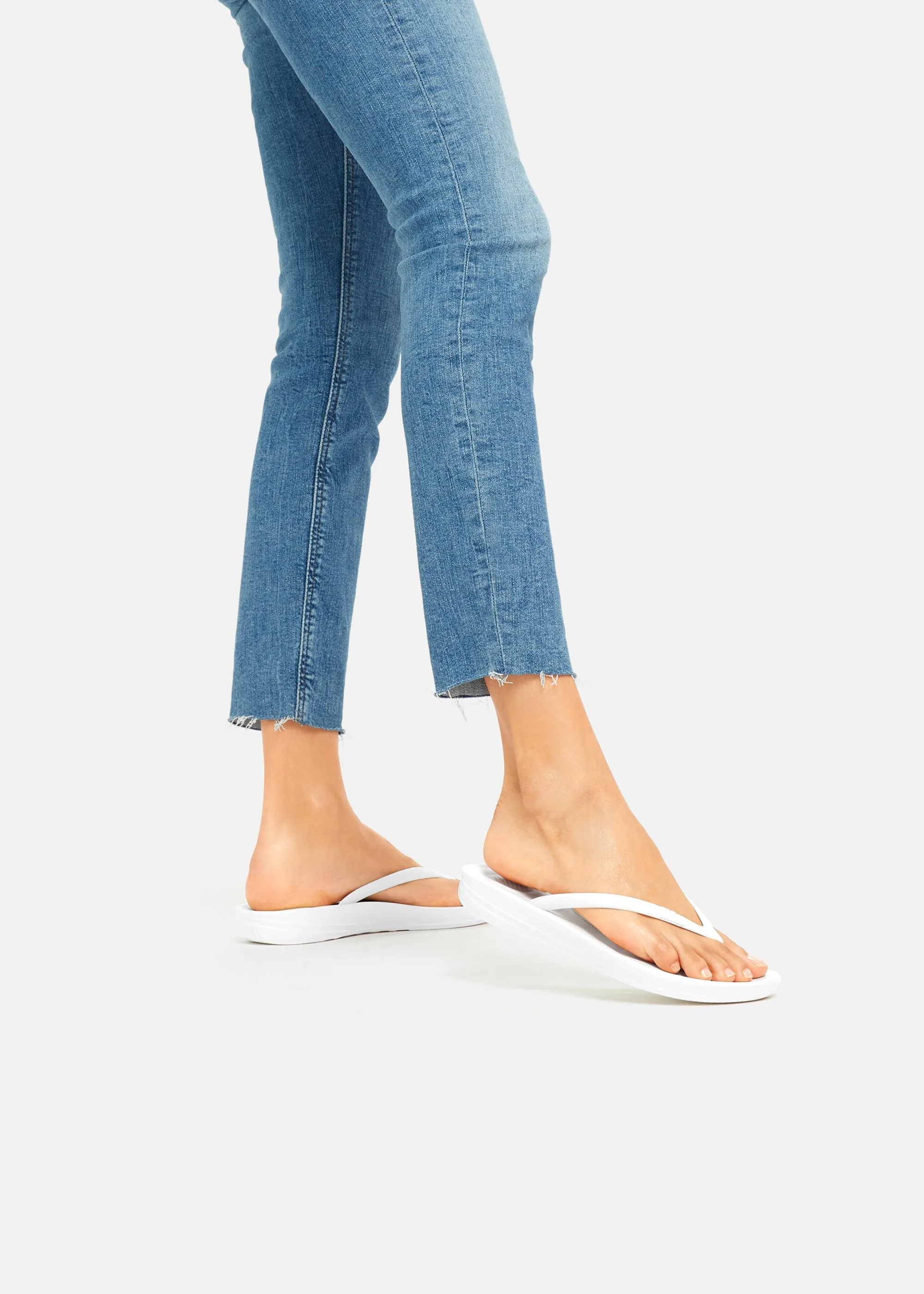 FitFlop IQUSHION Ergonomic Flip-Flops