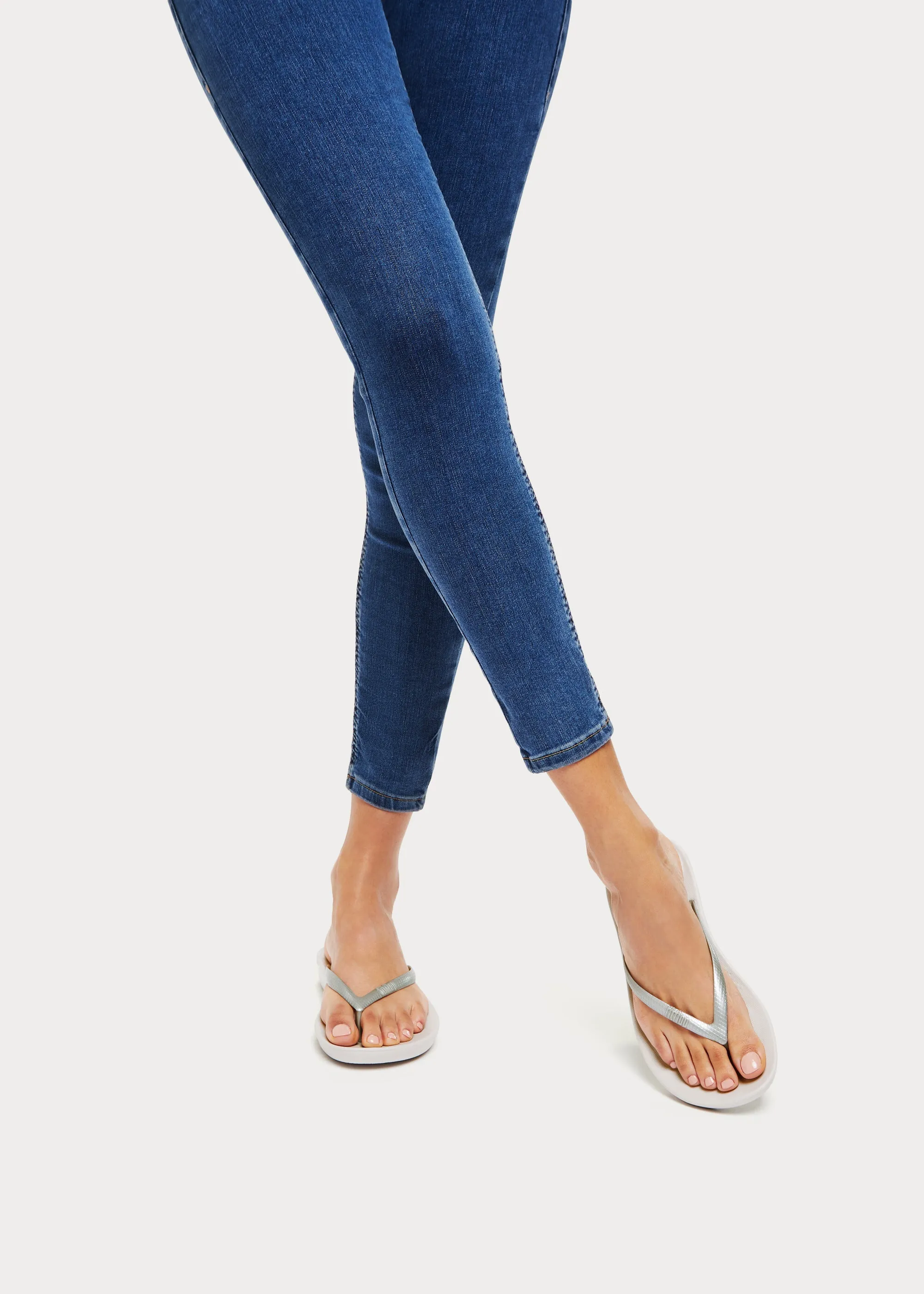 FitFlop IQUSHION Ergonomic Flip-Flops