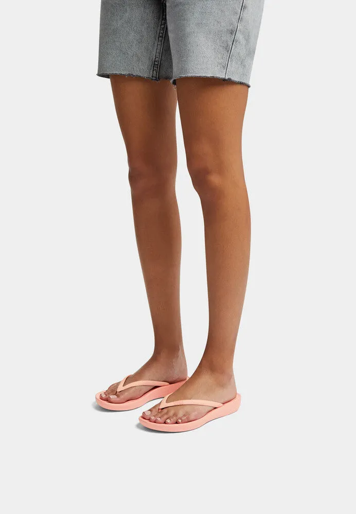 FitFlop IQUSHION Ergonomic Flip-Flops