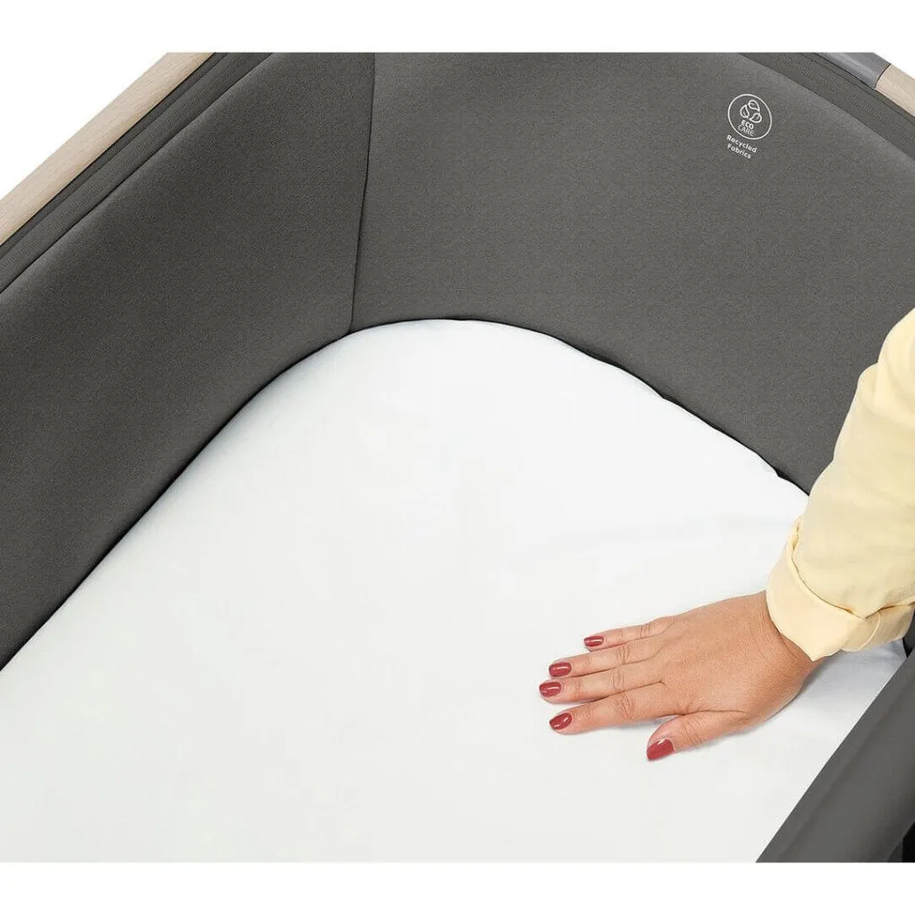 MAXI COSI Iora Co-Sleeper - Beyond Graphite