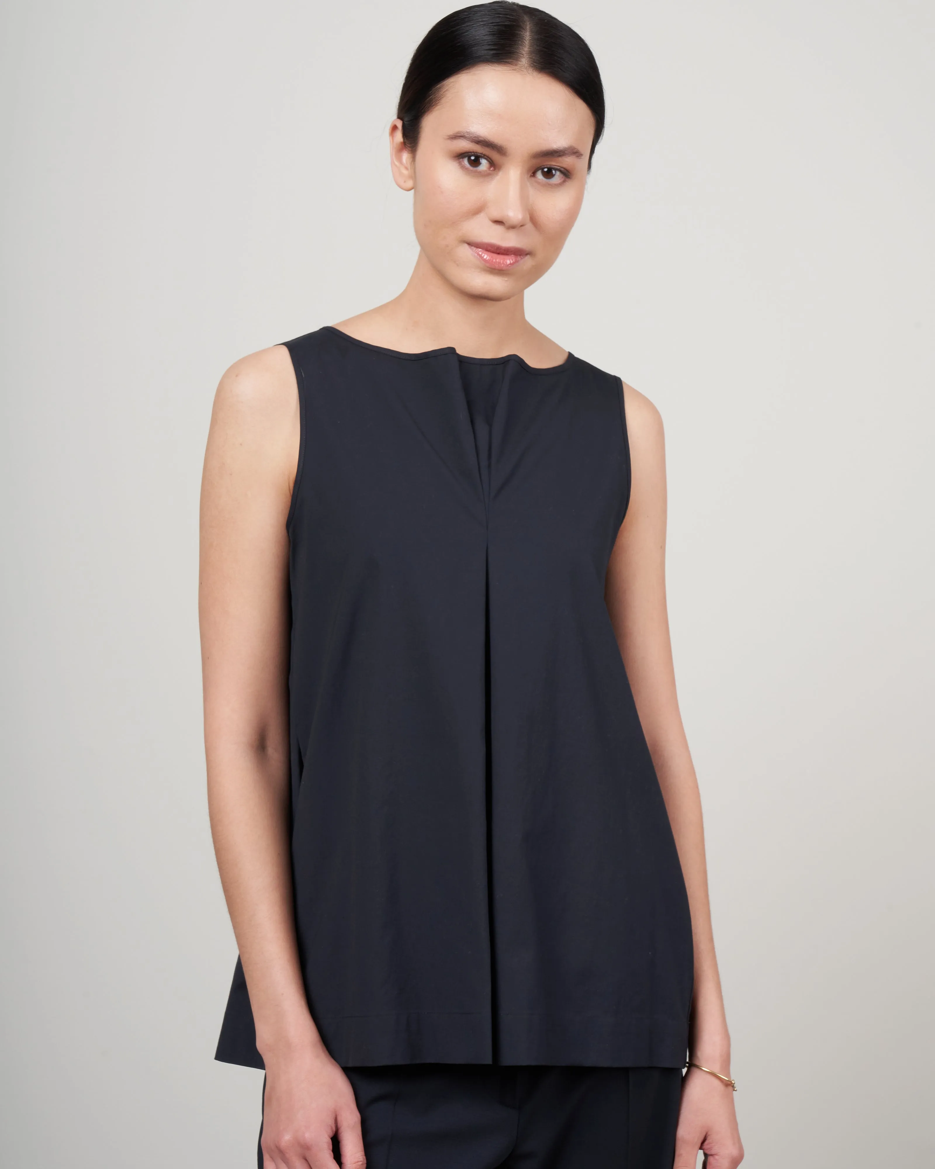 sleeveless top - marine