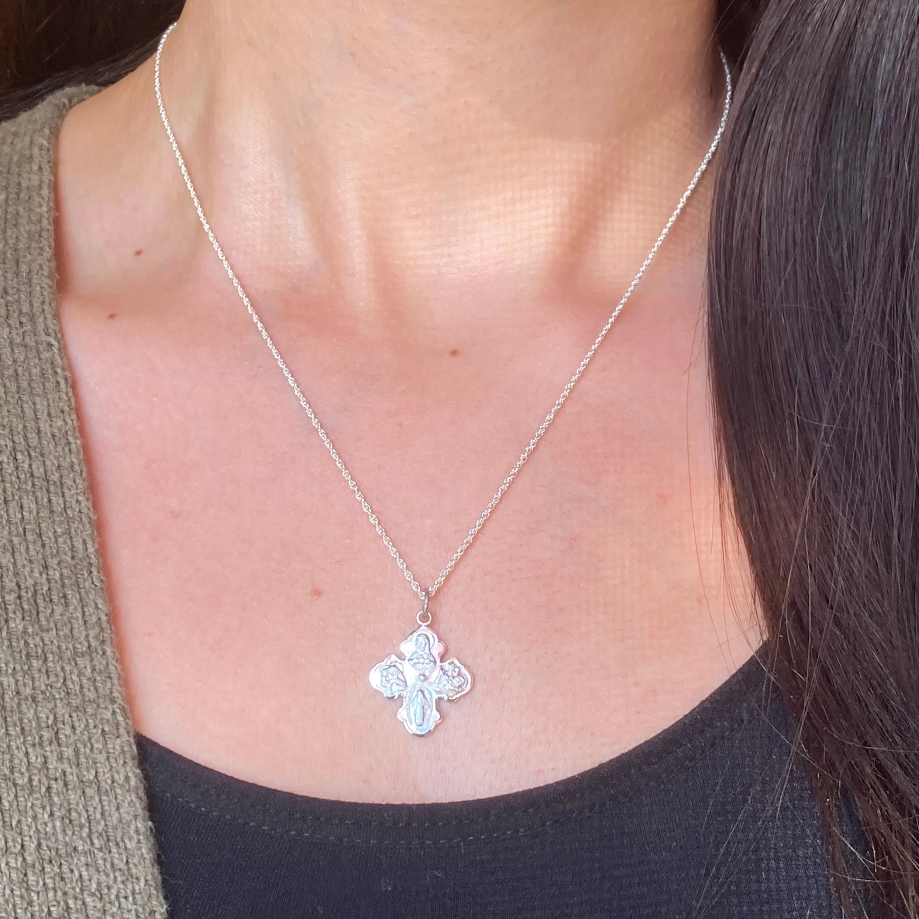 Sterling Silver Satin   Polished Four Way Medal Pendant 25mm