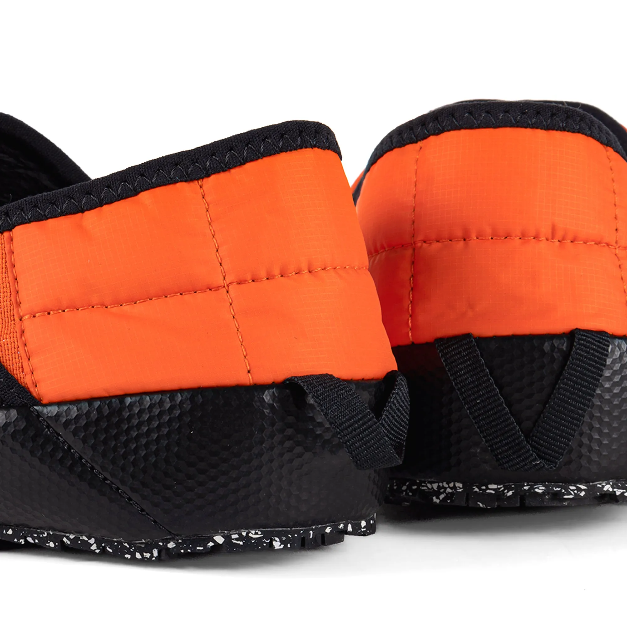 The North Face ThermoBall� Traction Mule V TNF Orange/TNF White NF0A3UZN414