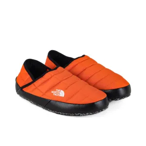 The North Face ThermoBall� Traction Mule V TNF Orange/TNF White NF0A3UZN414