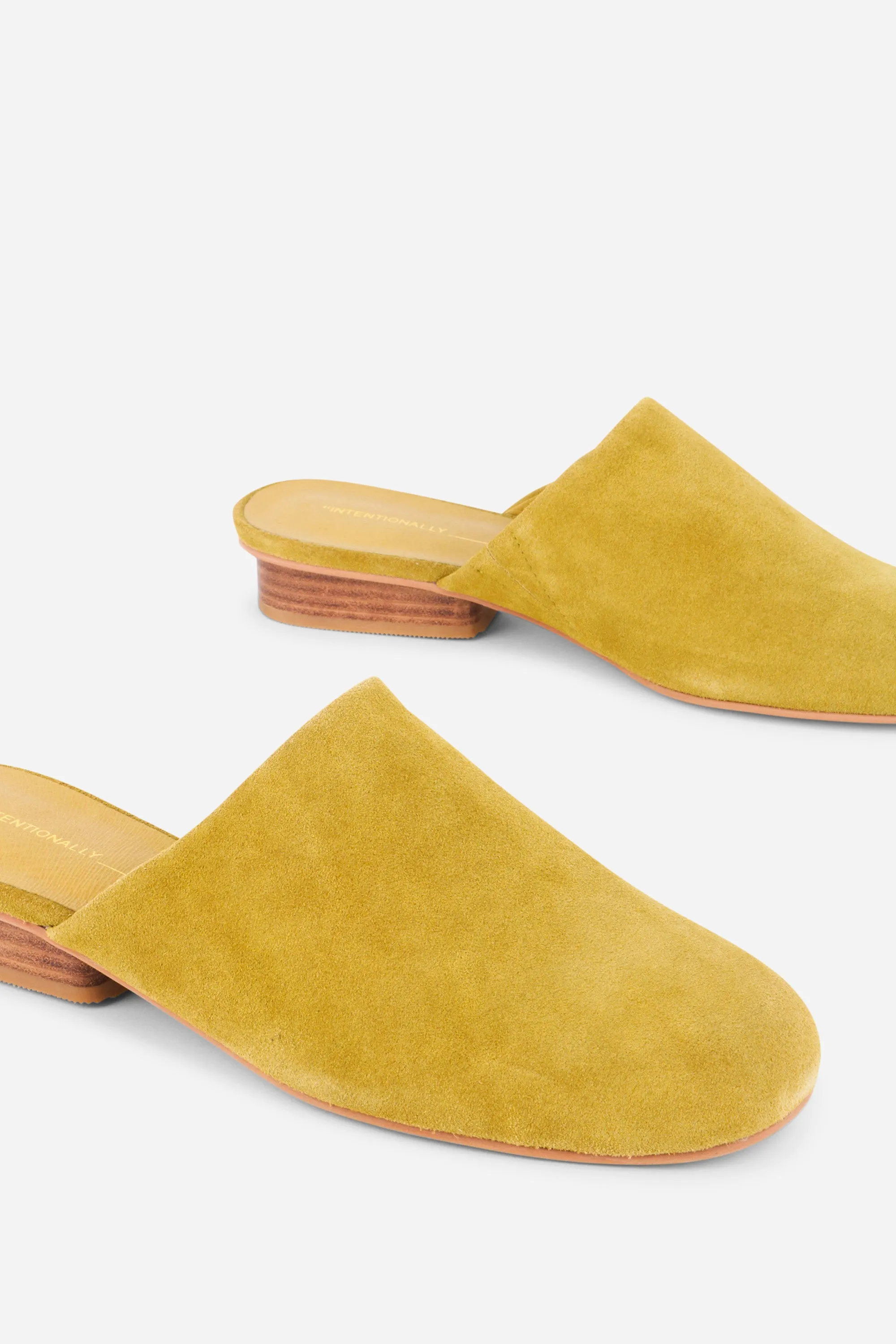 TOUCH SLIP ON