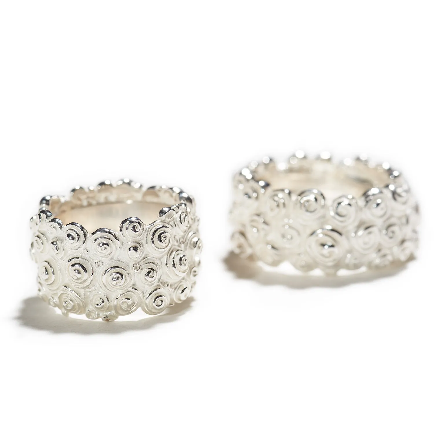 Wide Roses Ring in Silver